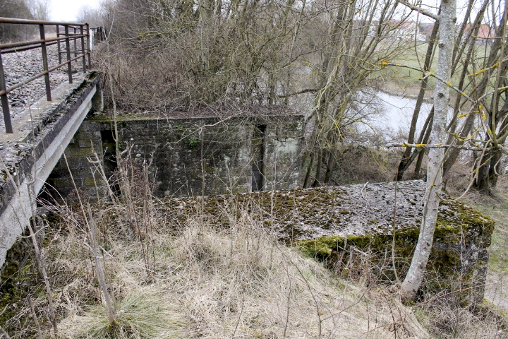Ligne Maginot - HERBITZHEIM VOIE FERRéE NORD - (Inondation défensive) - Vue du pertuis - Christian LENHARD