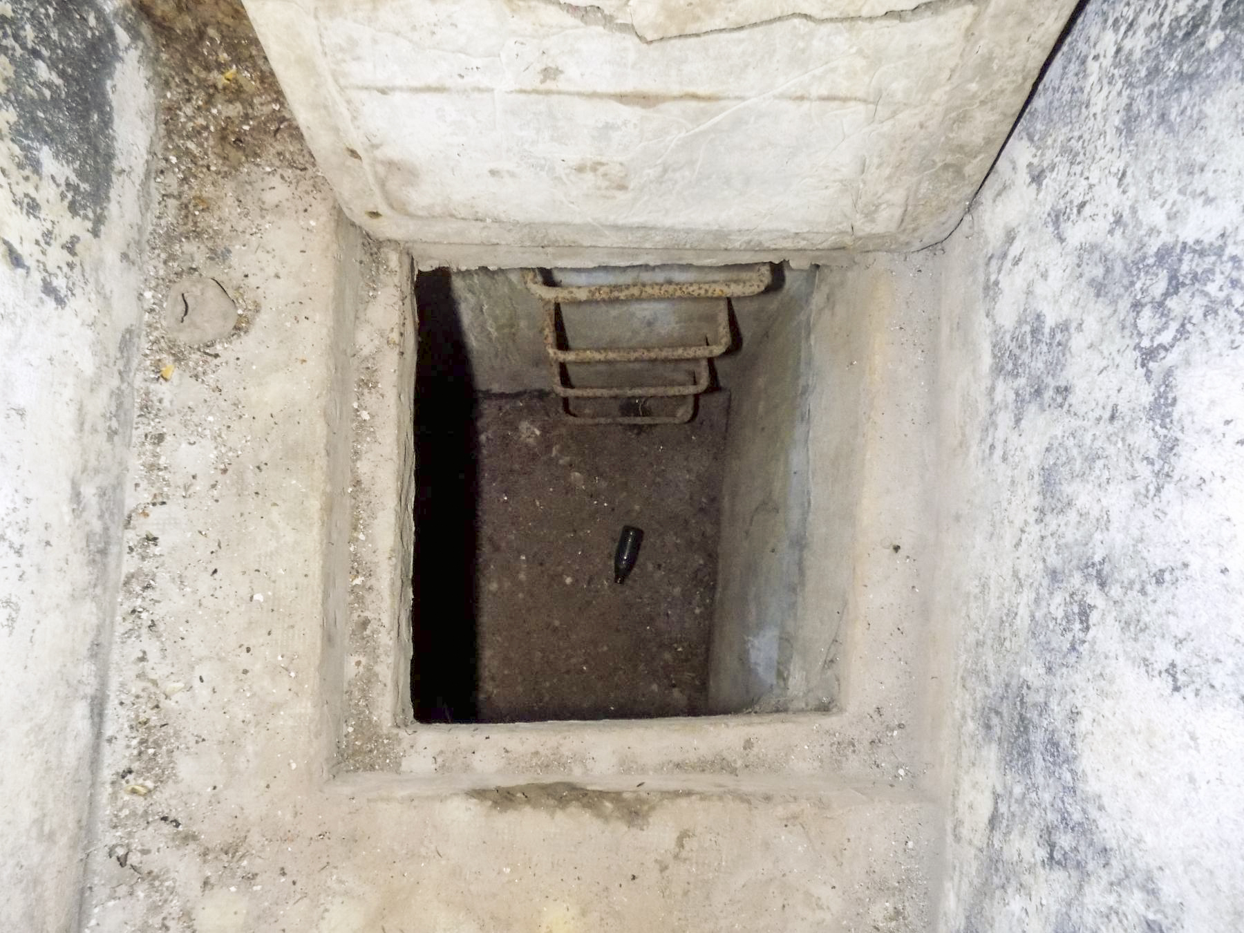 Ligne Maginot - BIESENBERG 1 - (Blockhaus pour arme infanterie) - Trappe - luc.j