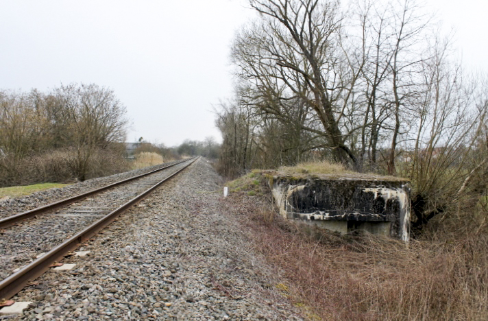 Ligne Maginot - HERBITZHEIM  3 - (Blockhaus pour arme infanterie) - Façade de tir Est - Christian LENHARD