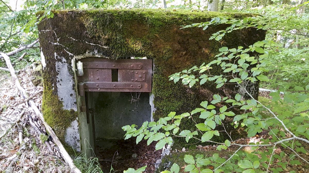 Ligne Maginot - KISSWALD 3 - (Blockhaus pour arme infanterie) - Vue arrière du blockhaus - axtansio