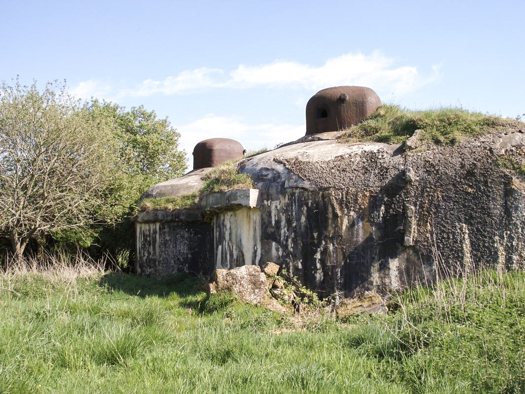 Ligne Maginot - SAINT ANTOINE - (Casemate d'infanterie - double) -  - R Tucker