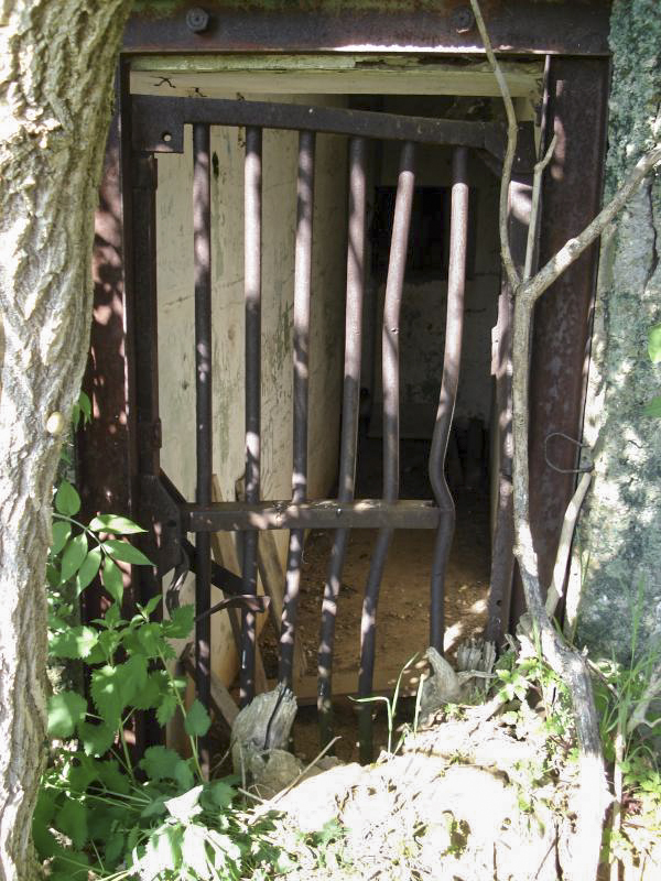 Ligne Maginot - SAINT ANTOINE - (Casemate d'infanterie - double) -  - R Tucker