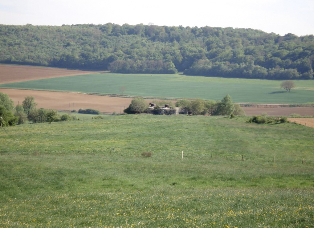 Ligne Maginot - SAINT ANTOINE - (Casemate d'infanterie - double) - Pris du nord-est - R Tucker