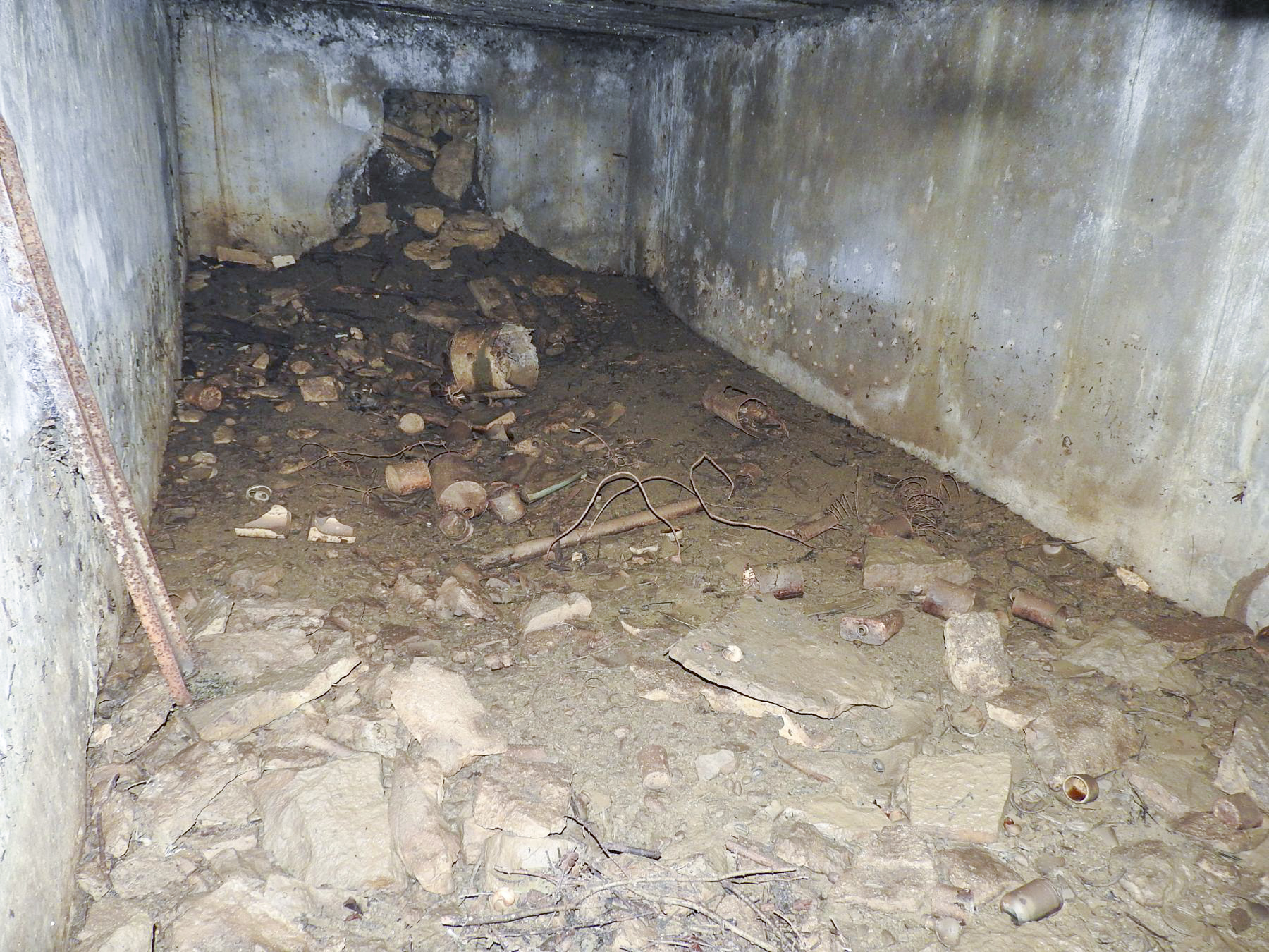 Ligne Maginot - DORRWIESE 1 - (Abri) - L'intérieur du blockhaus. - STENGER Mathieu