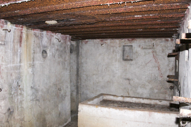 Ligne Maginot - SCHLOSSWALD 4 - (Blockhaus pour arme infanterie) - Chambre de tir mitrailleuses - Christian LENHARD