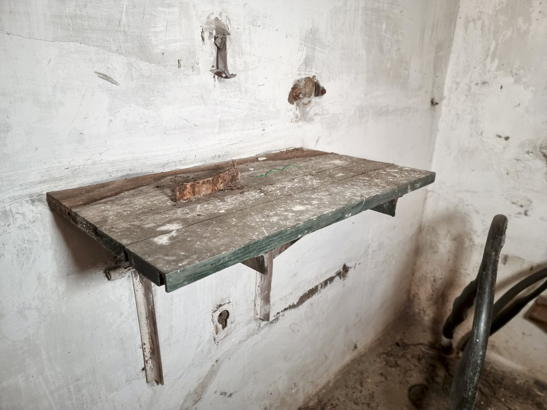 Ligne Maginot - 45T - (Chambre de coupure) - Tablette rabattable en bois - DK_Antoine4