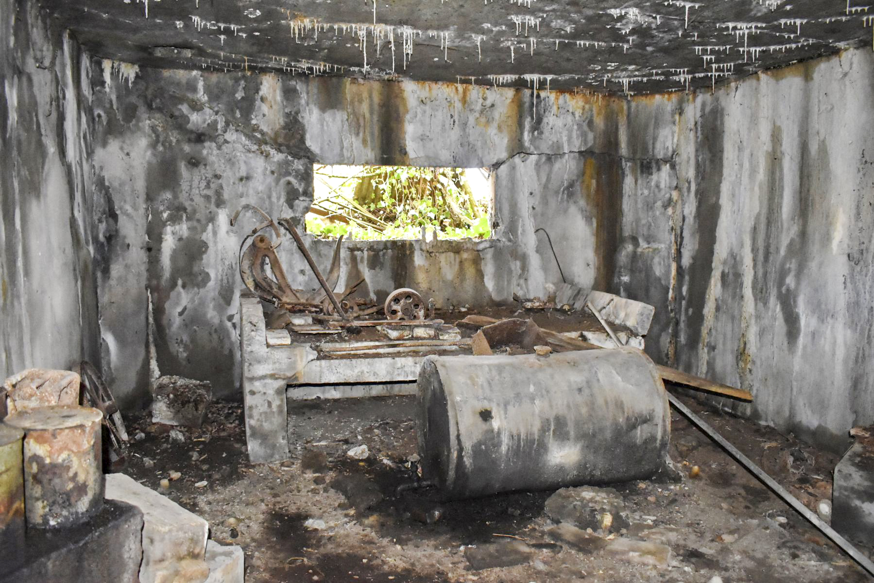 Ligne Maginot - LES OCTROIS OUEST - (Blockhaus pour canon) - La chambre de tir pour canon - Daniel FROEHLY