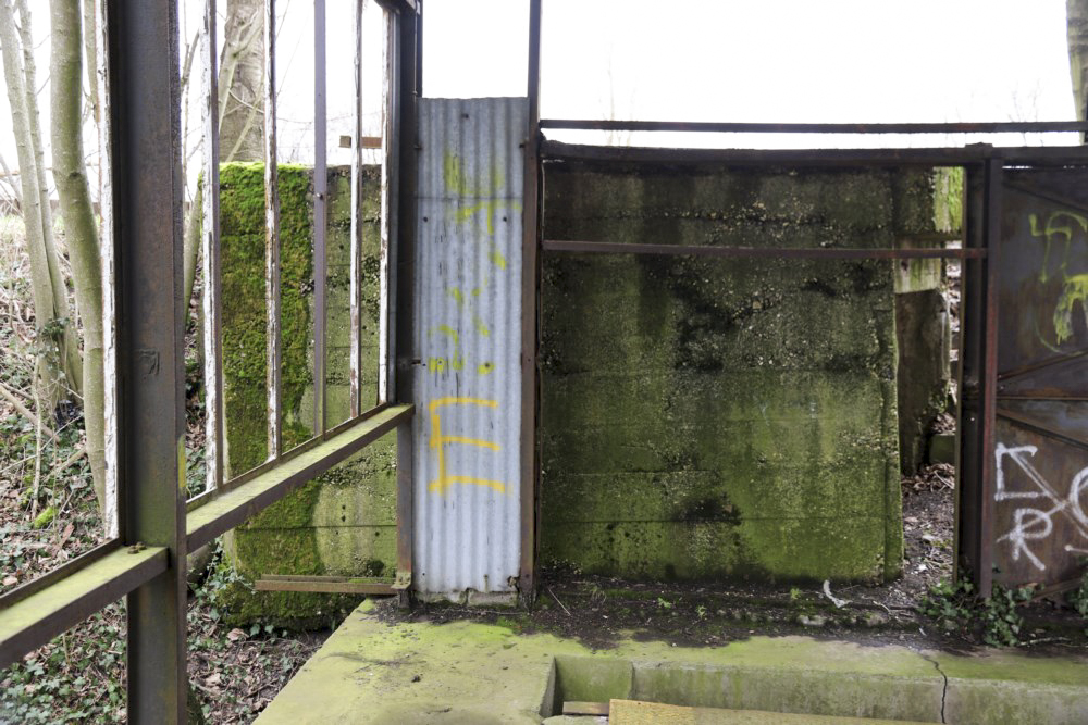 Ligne Maginot - SARRALBE CANAL 2 - (Blockhaus pour arme infanterie) - Vue depuis le bâtiment du barrage - Alain Perouffe