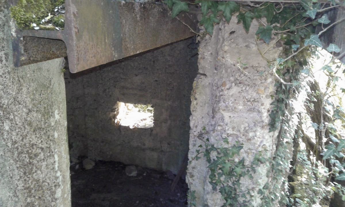 Ligne Maginot - SARRALBE PONT-RAIL - (Blockhaus pour arme infanterie) - L'entrée - Titi57