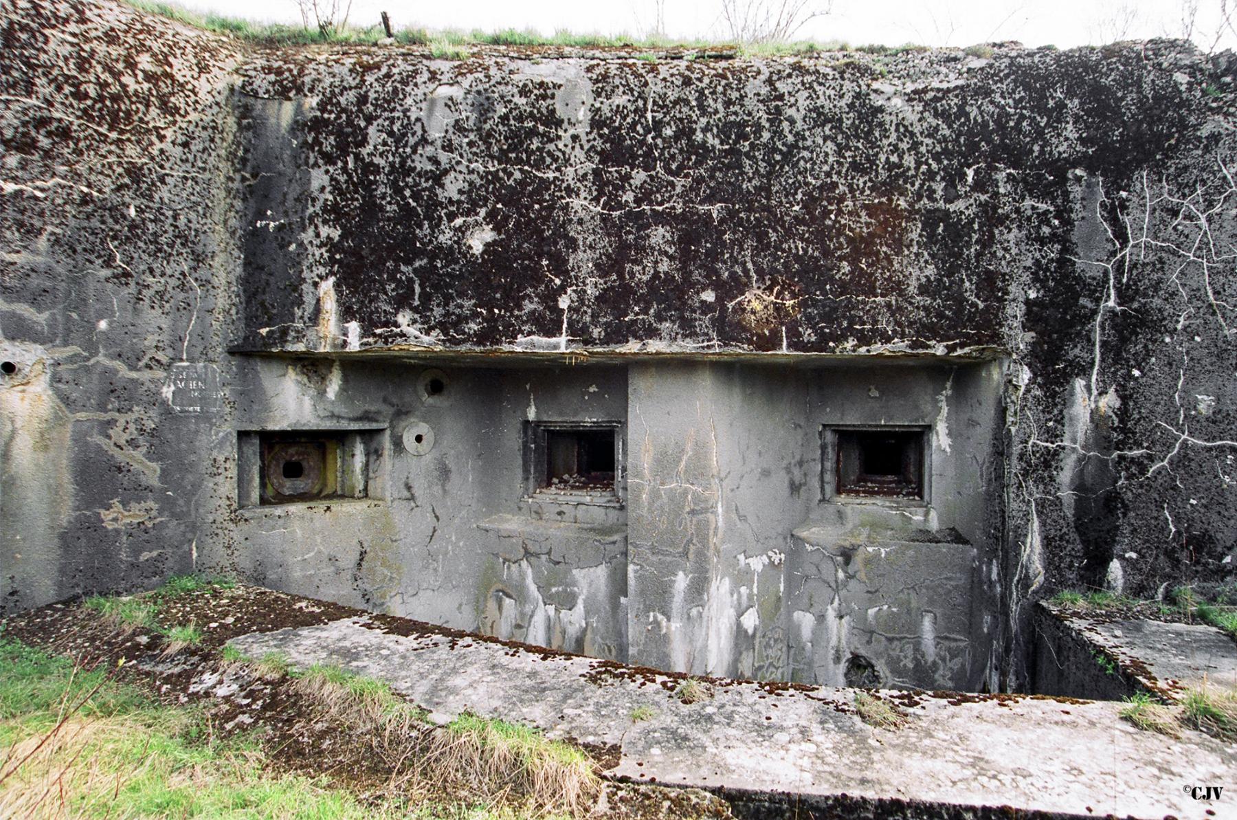 Ligne Maginot - ACHEN NORD EST - (Casemate d'infanterie - double) -  - Lia VERMEULEN