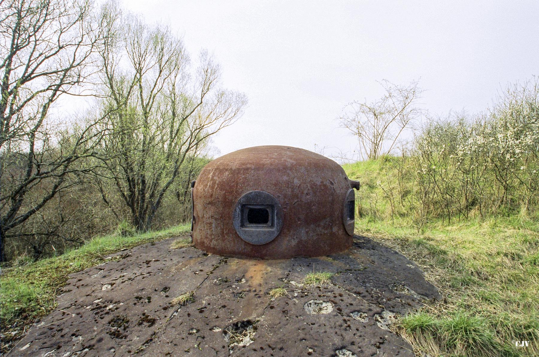 Ligne Maginot - ACHEN NORD EST - (Casemate d'infanterie - double) - Cloche GFM - Caspar Vermeulen