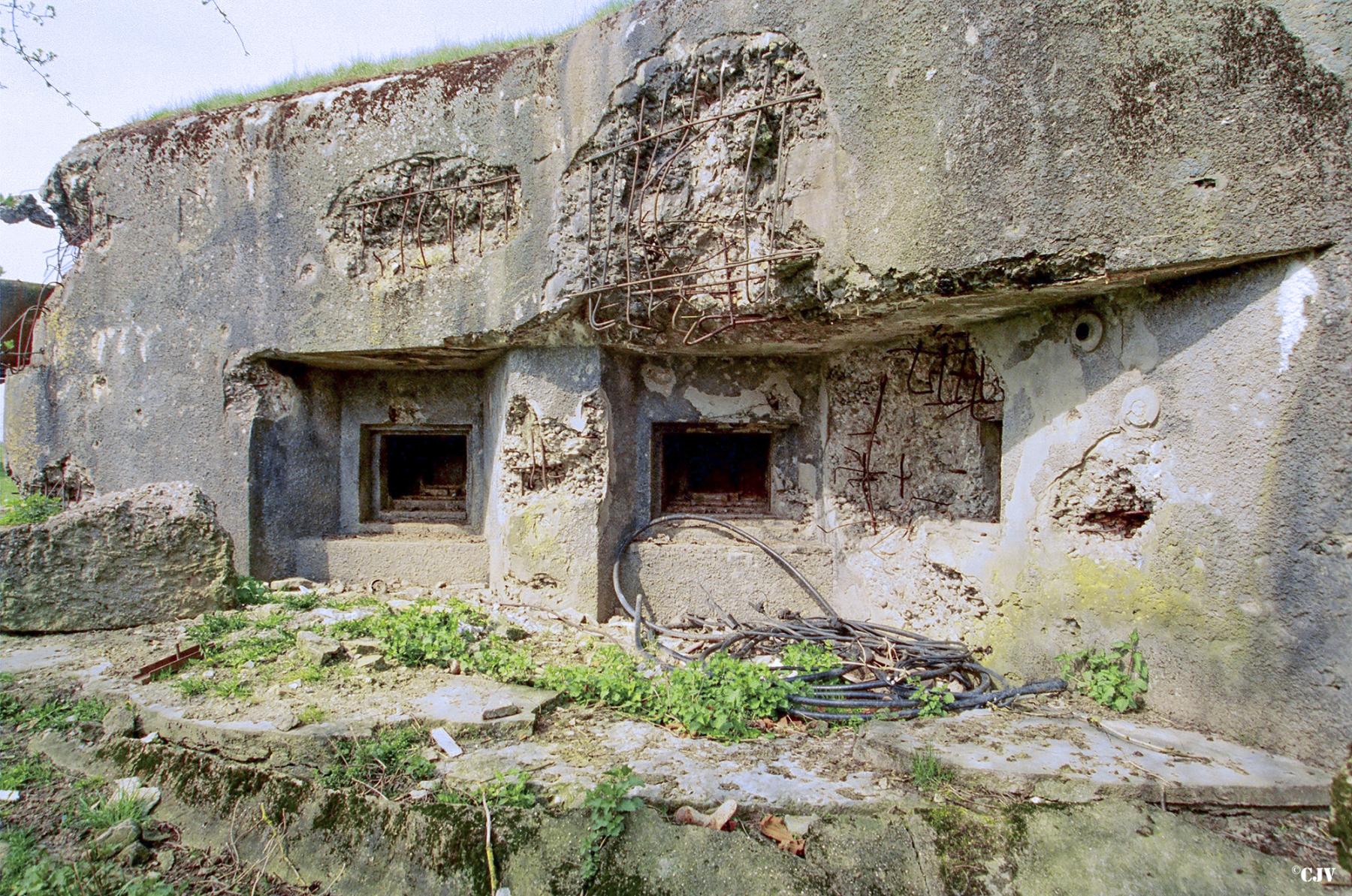 Ligne Maginot - ACHEN NORD OUEST - (Casemate d'infanterie - double) -  - Lia VERMEULEN