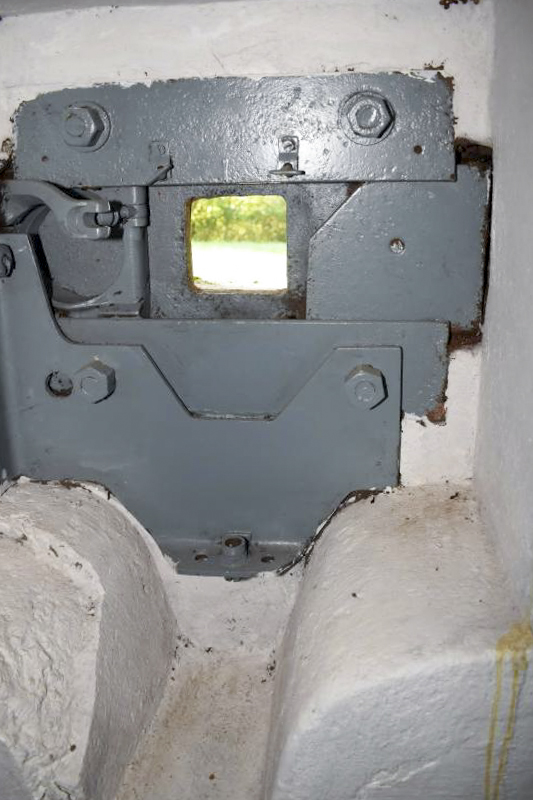 Ligne Maginot - BARRAGE DE WITTRING NORD - (Blockhaus pour arme infanterie) - Créneau - Daniel Froehly