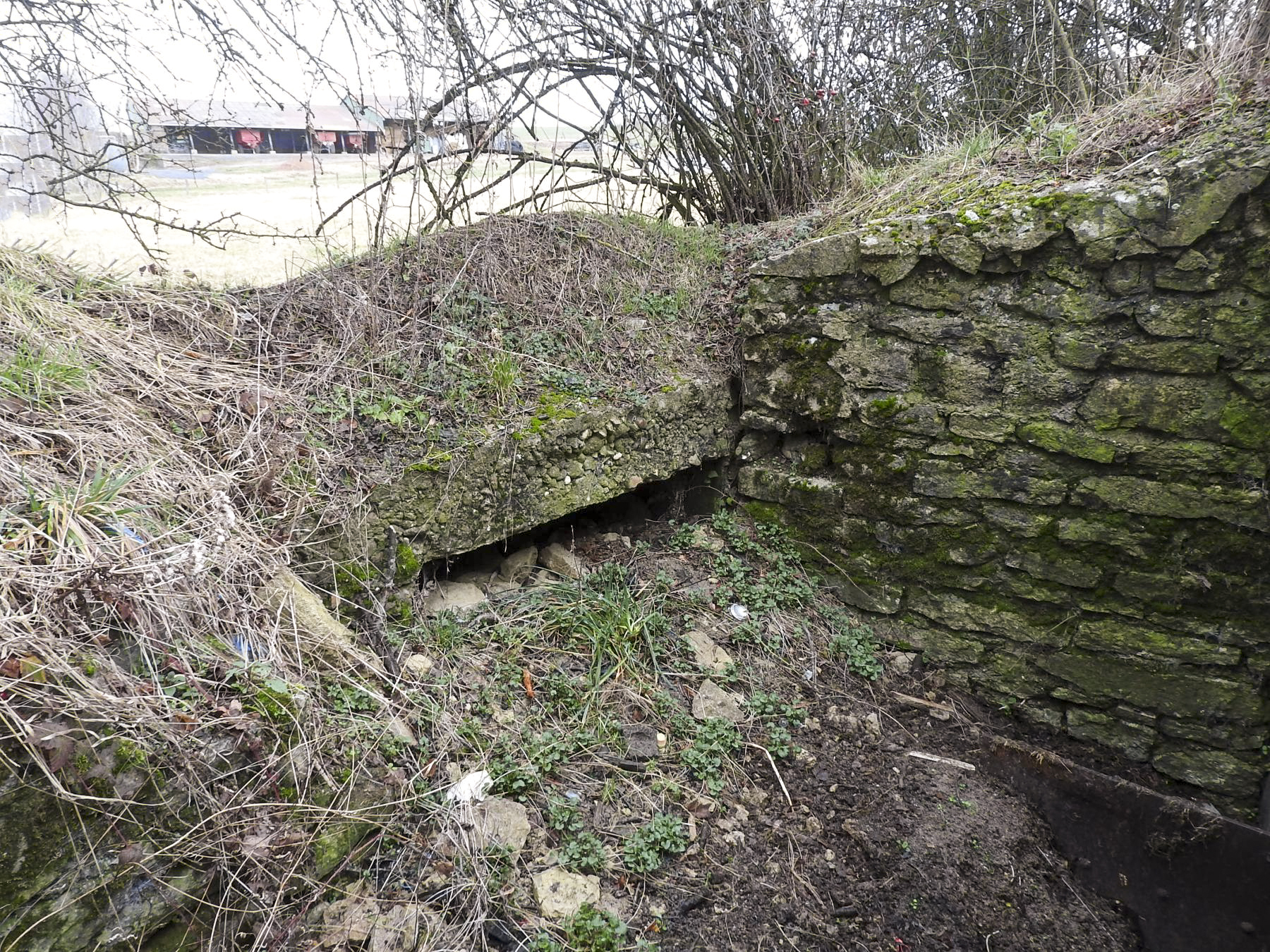 Ligne Maginot - BB25-B - WINDBERG - MAYA - (Blockhaus pour arme infanterie) - Le poste de tir pour FM. - STENGER Mathieu