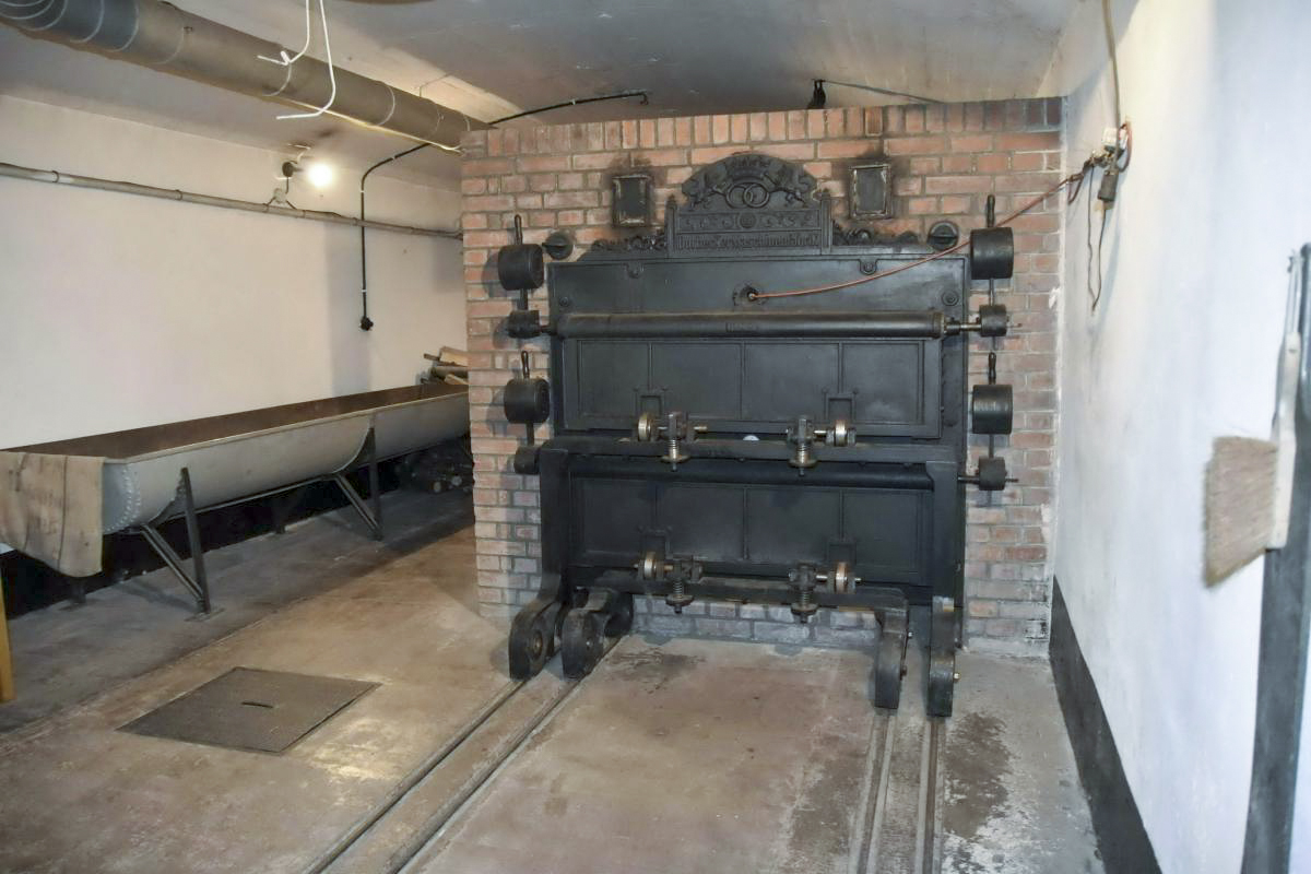 Ligne Maginot - GUENTRANGE (FESTE DE) - (Ouvrage d'artillerie) - Boulangerie
La ration de pain était de 750 g par jour et par soldat. - D.Froehly