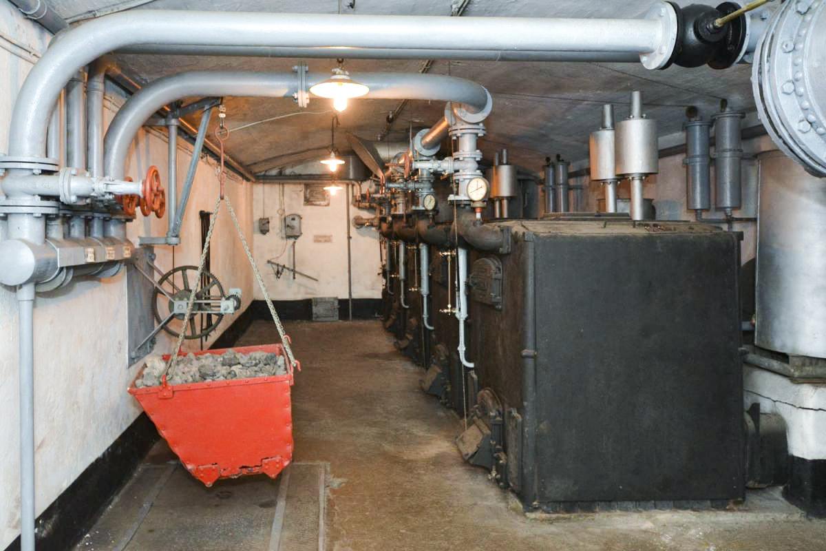 Ligne Maginot - GUENTRANGE (FESTE DE) - (Ouvrage d'artillerie) - Caserne centrale
La chaufferie au charbon - LAMBERT Pascal