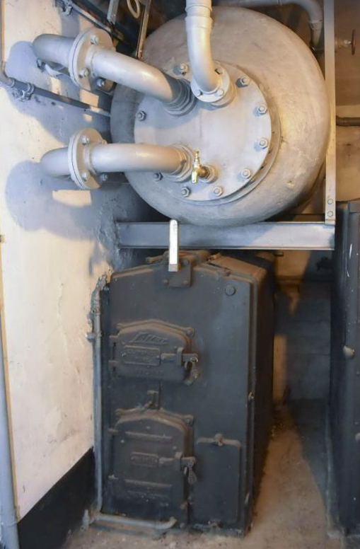 Ligne Maginot - GUENTRANGE (FESTE DE) - (Ouvrage d'artillerie) - Petite chaudière pour l'eau chaude en été. - D.Froehly