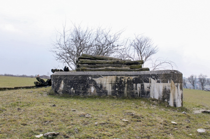 Ligne Maginot - FUERST 2 - (Blockhaus pour arme infanterie) - Façade de tir - Christian LENHARD