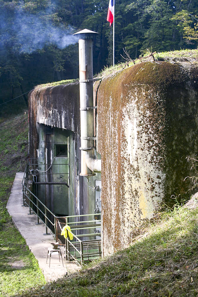 Ligne Maginot - BICHEL SUD - X19 - (Abri) - Vue latérale de l'abri - Michel Teiten