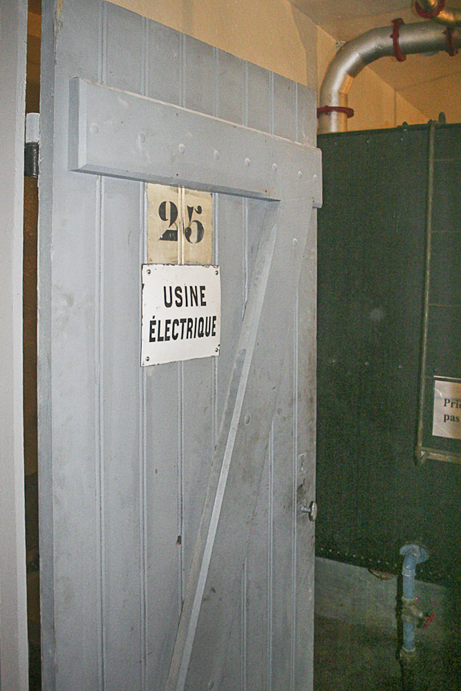 Ligne Maginot - BICHEL SUD - X19 - (Abri) - Usine électrique - Michel Teiten
