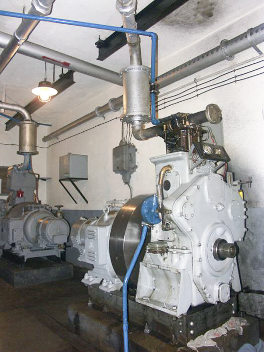 Ligne Maginot - Abri du BICHEL Sud - L'usine électrique de l'abri
Moteurs Supdi type 1SAE de 13 cv