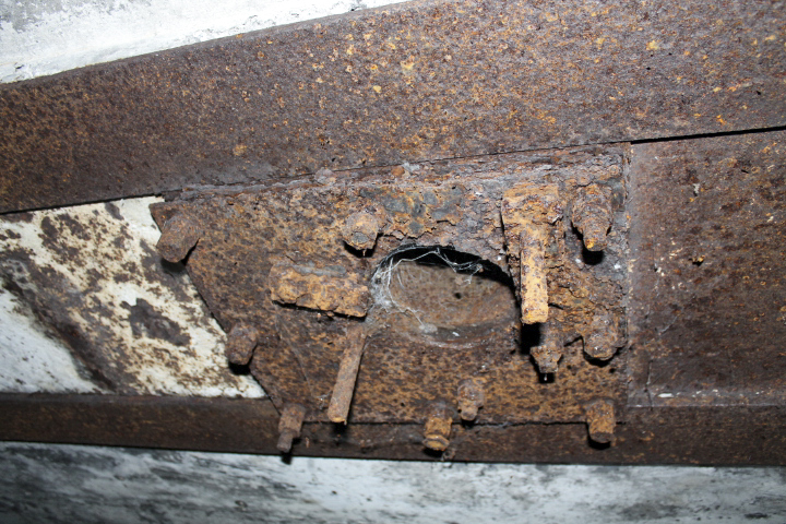 Ligne Maginot - GARE DE KALHAUSEN 2 - (Blockhaus pour arme infanterie) - Orifice pour périscope - Christian LENHARD