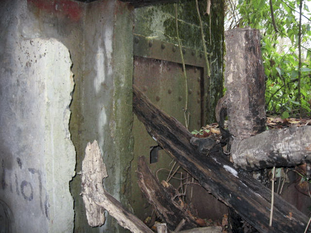Ligne Maginot - LEYER 3 - (Blockhaus pour canon) - L'entrée du personnel - Christian LENHARD