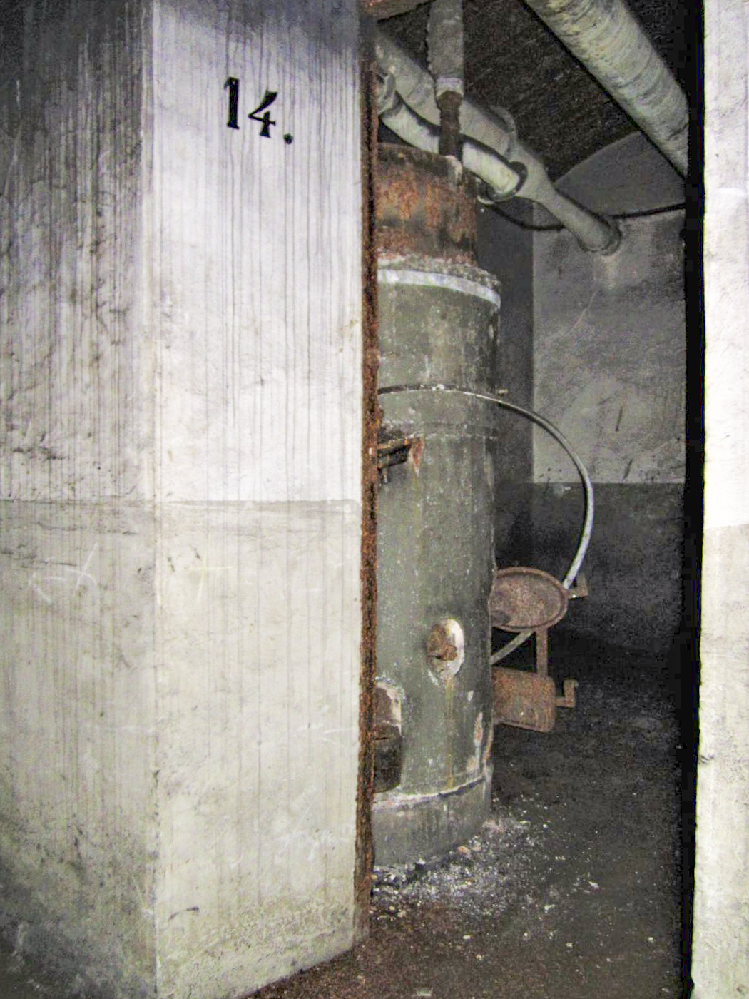Ligne Maginot - SAUER - (Abri) - Entrée du local de la chaudière - Grégory Fuchs  
