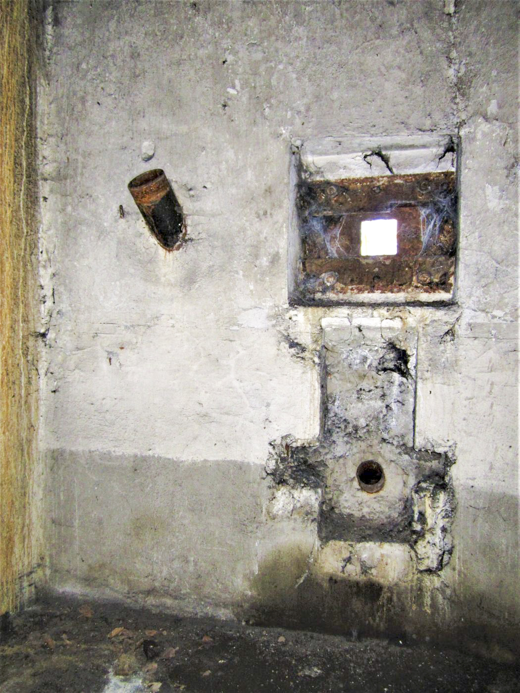 Ligne Maginot - SAUER - (Abri) - Caponnière FM de l'entrée droite - Grégory Fuchs  