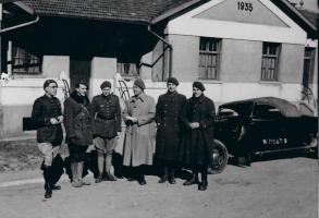 Ligne Maginot - LIXING - (Camp de sureté) - Commandement, le mess
Citroen Traction décapotable