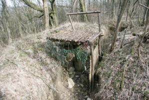 Ligne Maginot - GUNGLINGERBERG 3 - (Cuve pour arme d'infanterie) - Position et tranchée

