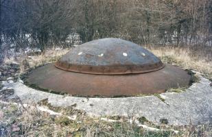 Ligne Maginot - ANZELING - A25 - (Ouvrage d'artillerie) - Bloc 2
Tourelle mitrailleuses