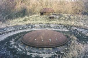 Ligne Maginot - ANZELING - A25 - (Ouvrage d'artillerie) - Bloc 3
Tourelle pour deux mortiers 81 mm