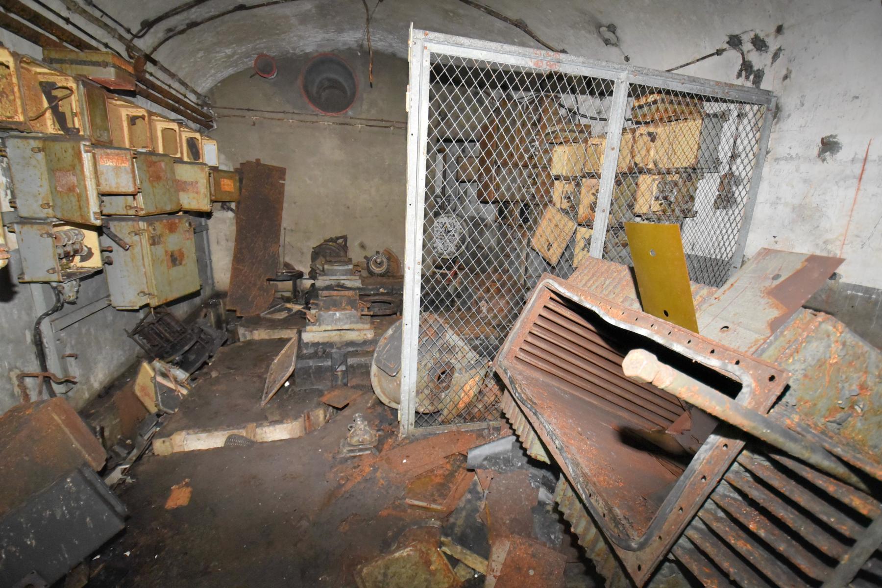 Ligne Maginot - ROCHONVILLERS - A8 - (Ouvrage d'artillerie) - Bloc 6
Station de chauffage - Ludovic KNAPP