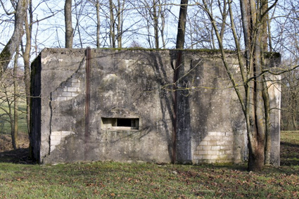 Ligne Maginot - VAL D'ACHEN 2 - (Blockhaus pour arme infanterie) - Créneau FM - Christian LENHARD