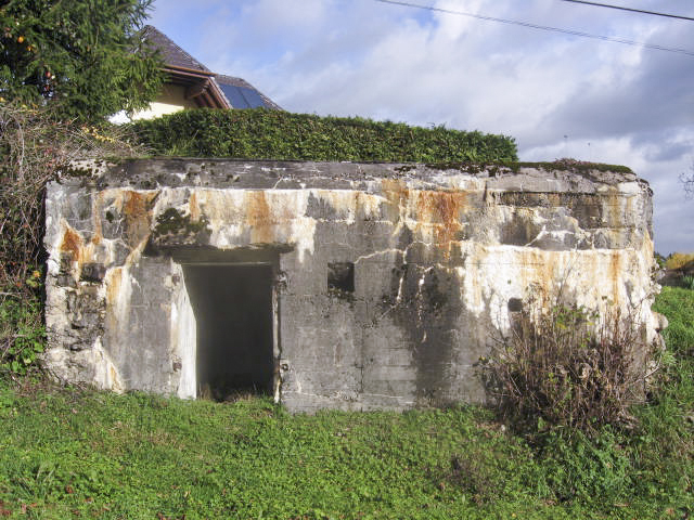 Ligne Maginot - X75 - (Chambre de coupure - Avec central) - Facade arrière et l'entrée - Christian LENHARD