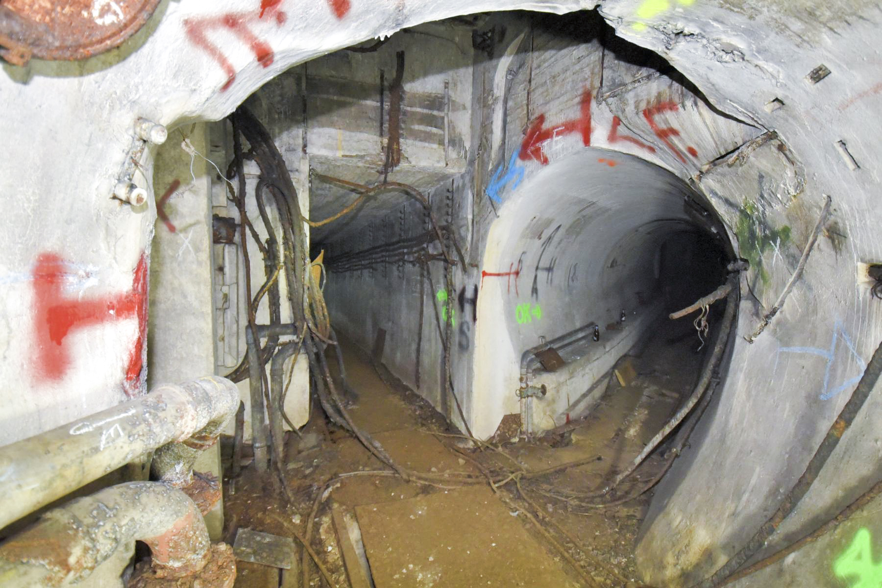 Ligne Maginot - KOENIGSMACKER (FESTE DE) - (Ouvrage d'artillerie) - Galerie d'accès aux casernes et blocs - Ludovic KNAPP