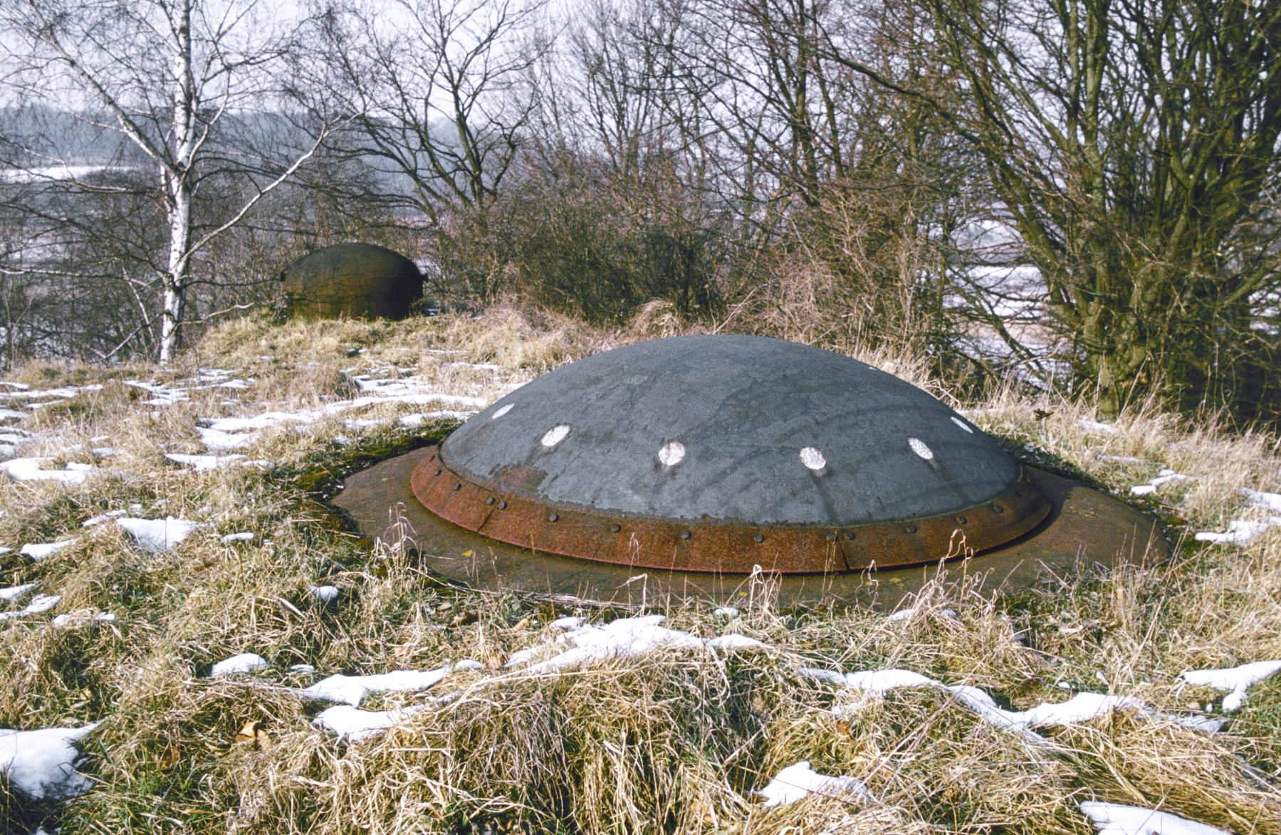 Ligne Maginot - ANZELING - A25 - (Ouvrage d'artillerie) - Bloc 1
Tourelle mitrailleuses - MANSUY Michel