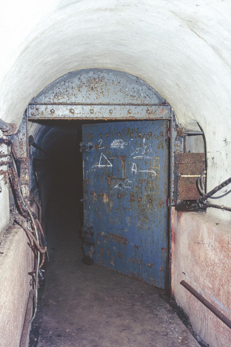 Ligne Maginot - ANZELING - A25 - (Ouvrage d'artillerie) - Bloc 1
Porte blindée - MANSUY Michel
