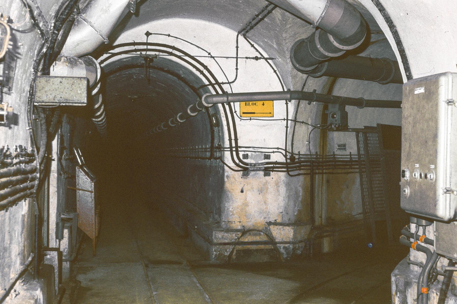 Ligne Maginot - ANZELING - A25 - (Ouvrage d'artillerie) - Bloc 4
Galerie vers le bloc - MANSUY Michel