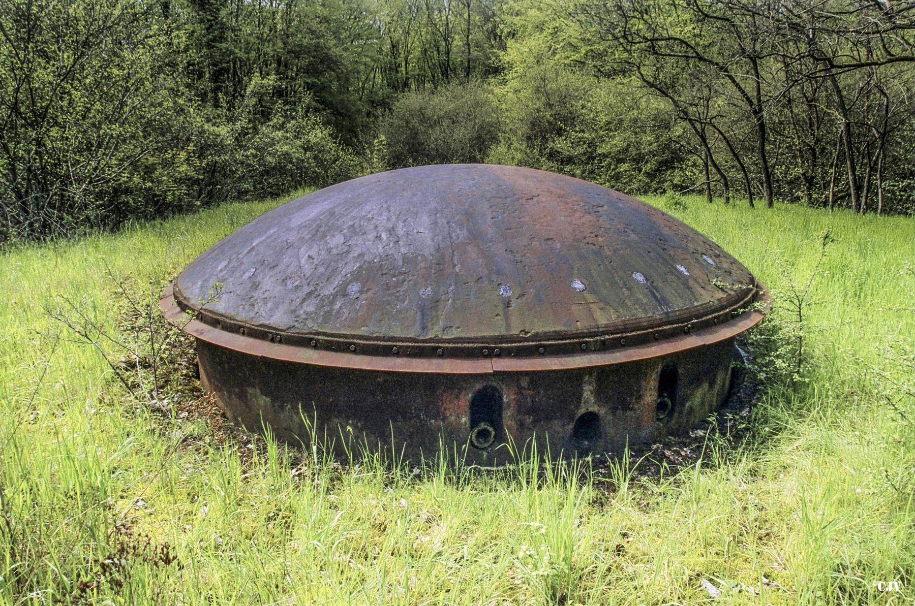 Ligne Maginot - ANZELING - A25 - (Ouvrage d'artillerie) - Bloc 4
Tourelle de 75 mle 33 - Lia VERMEULEN