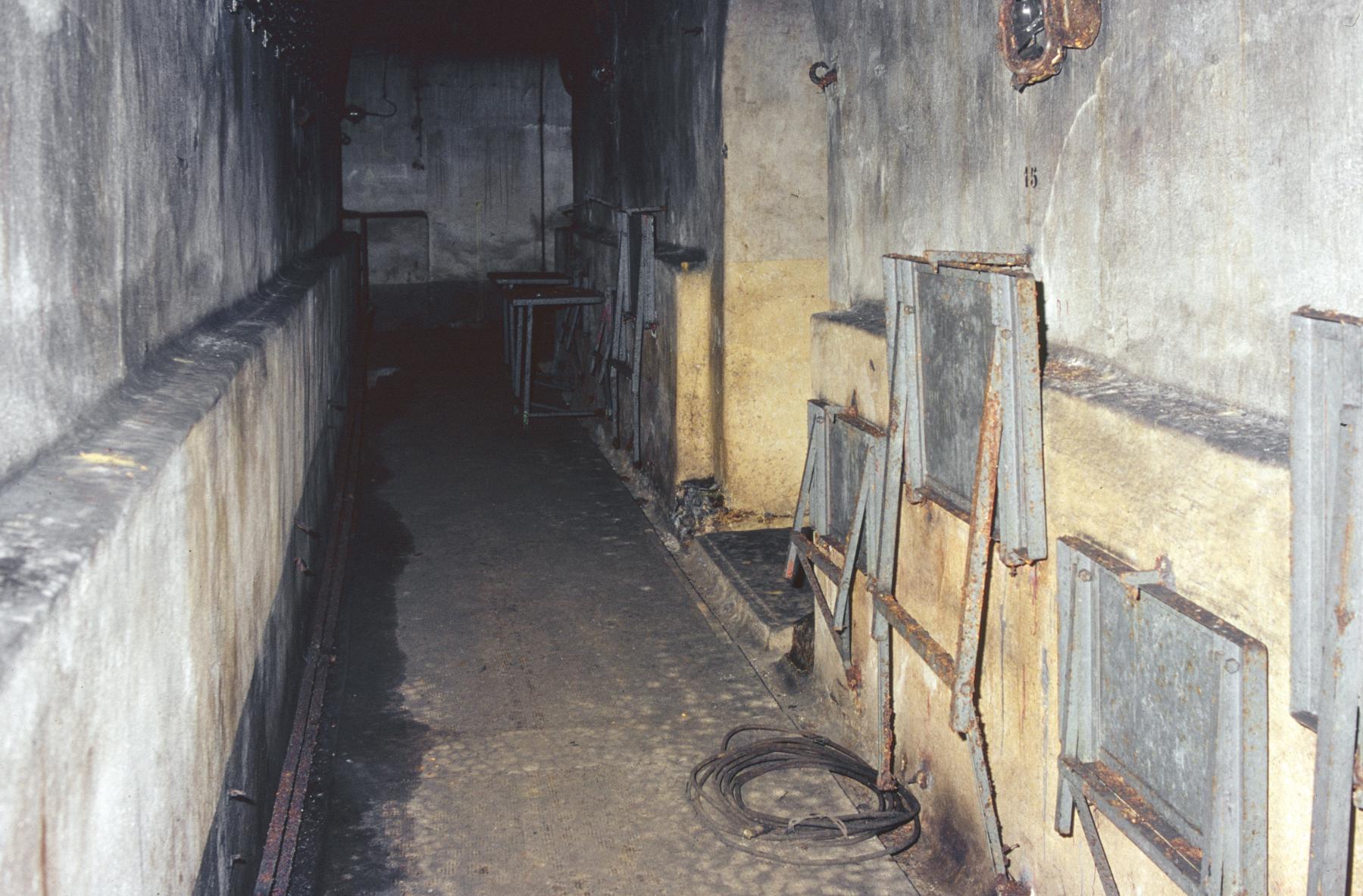 Ligne Maginot - ANZELING - A25 - (Ouvrage d'artillerie) - Bloc 5
Galerie en bas du bloc - MANSUY Michel