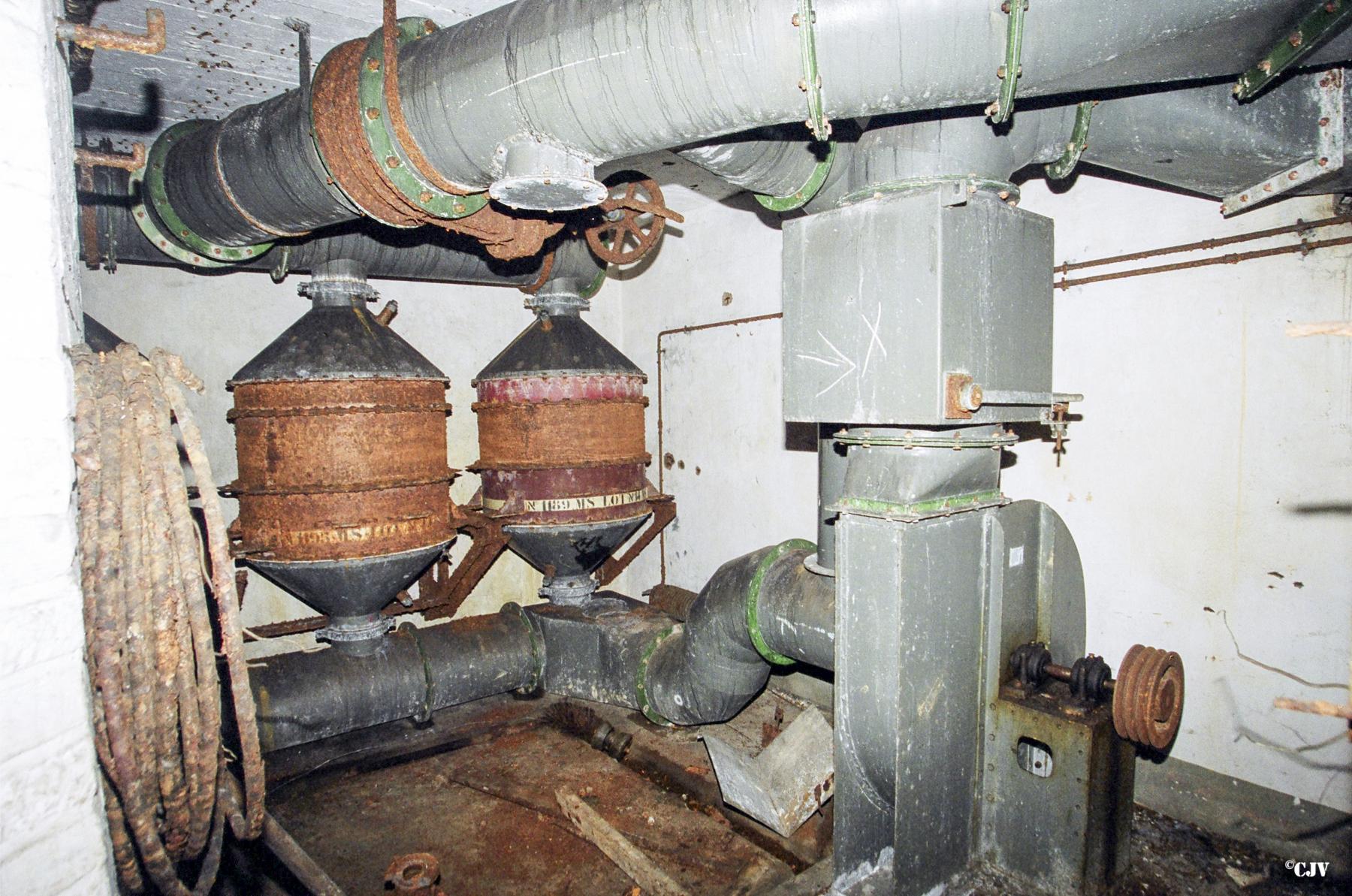 Ligne Maginot - ANZELING - A25 - (Ouvrage d'artillerie) - Bloc 5
Ventilation - Lia VERMEULEN