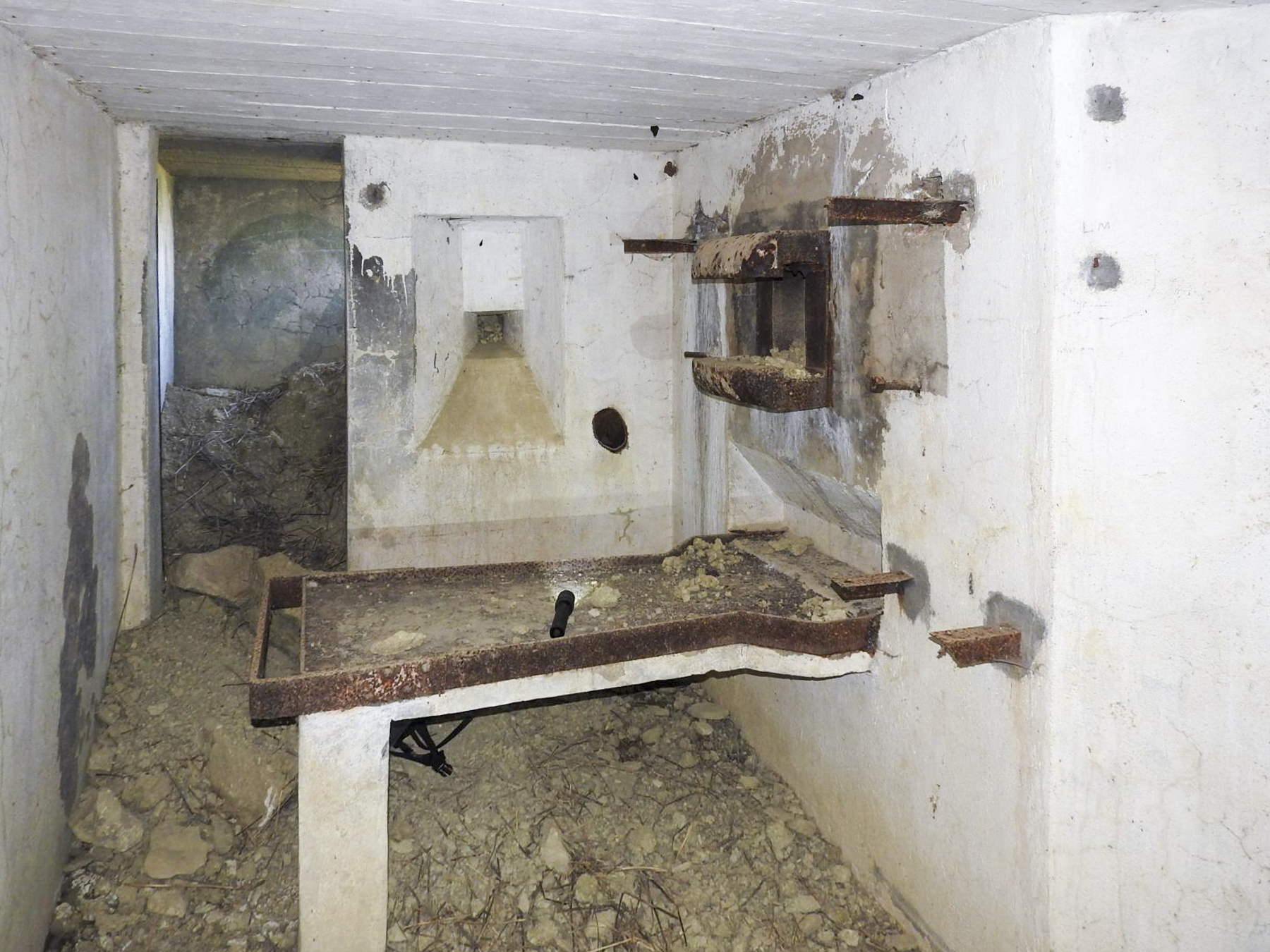 Ligne Maginot - BB23 - (Blockhaus pour canon) - La chambre de tir de la mitrailleuse. - STENGER Mathieu