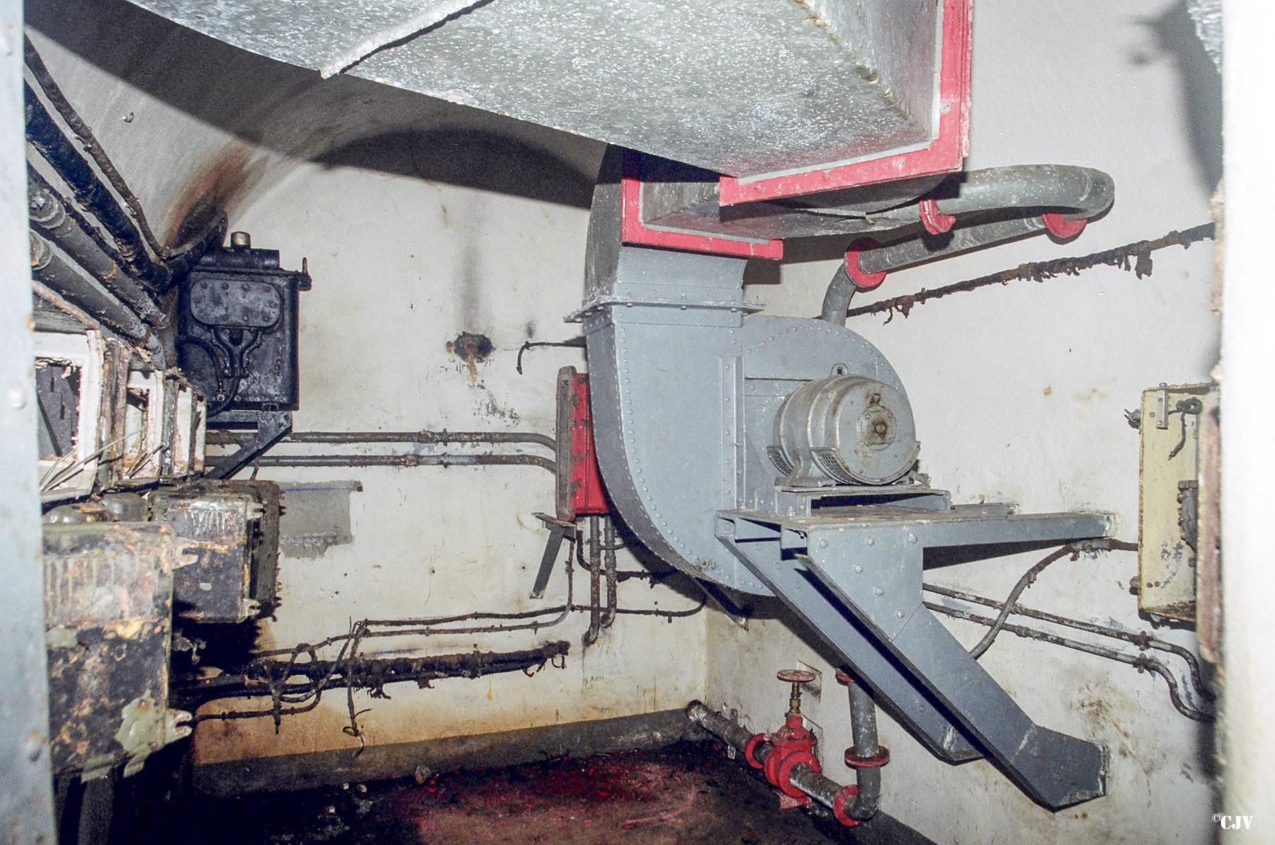 Ligne Maginot - ANZELING - A25 - (Ouvrage d'artillerie) - Bloc 7
Ventilation - Lia VERMEULEN