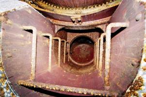 Ligne Maginot - ANZELING - A25 - (Ouvrage d'artillerie) - Bloc 9
Tourelle pour arme mixte et mortier de 50
L'ouverture vers l'avant cuirasse