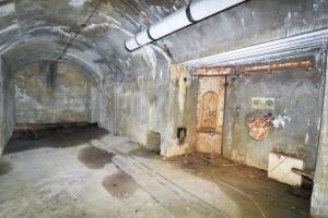 Ligne Maginot - FORT JEANNE D'ARC (3° ARMEE) - (PC de Région Fortifiée) - Batterie droite pour canons de 10 cm
