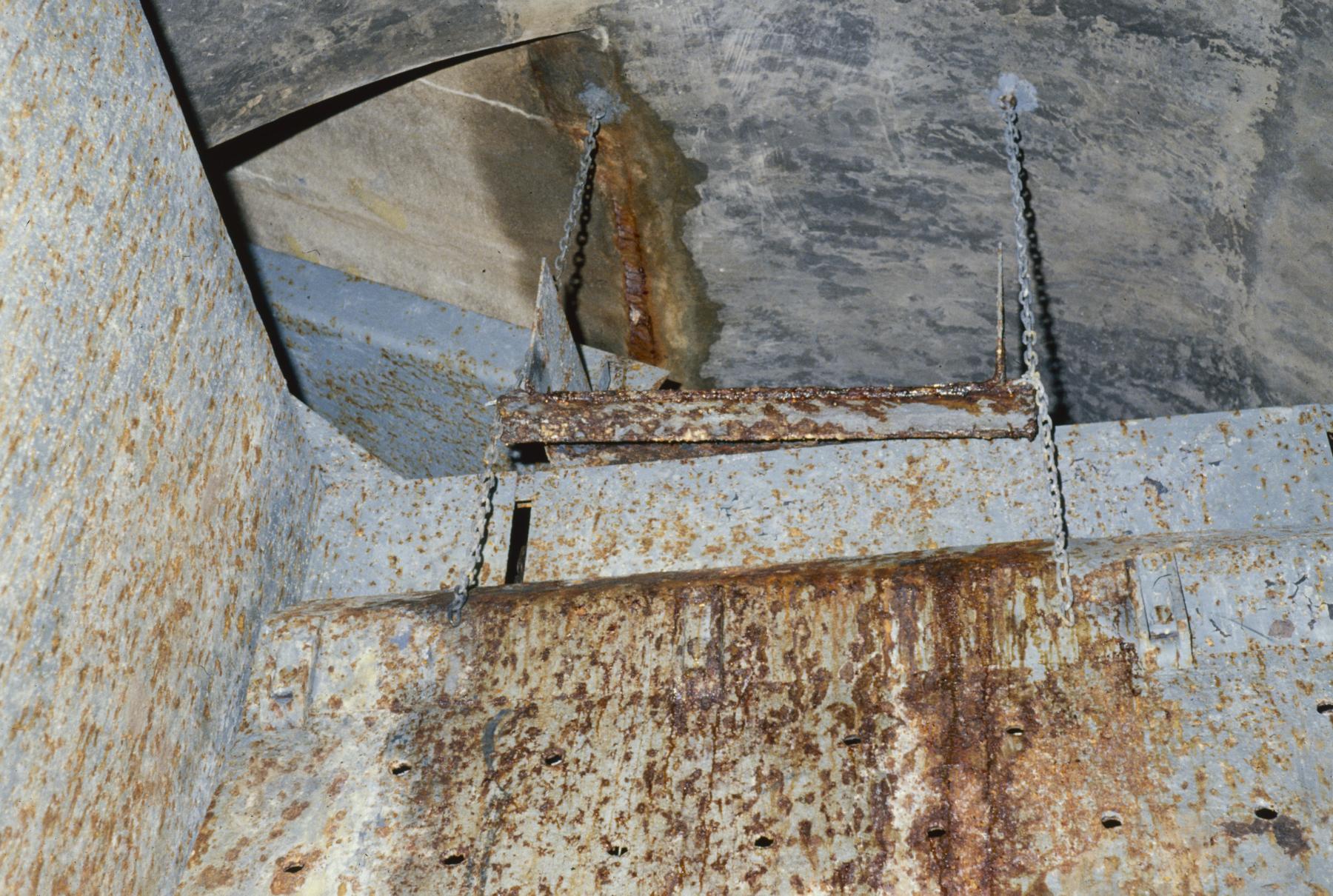 Ligne Maginot - ANZELING - A25 - (Ouvrage d'artillerie) - Bloc 7
Évacuation des douilles - MANSUY Michel