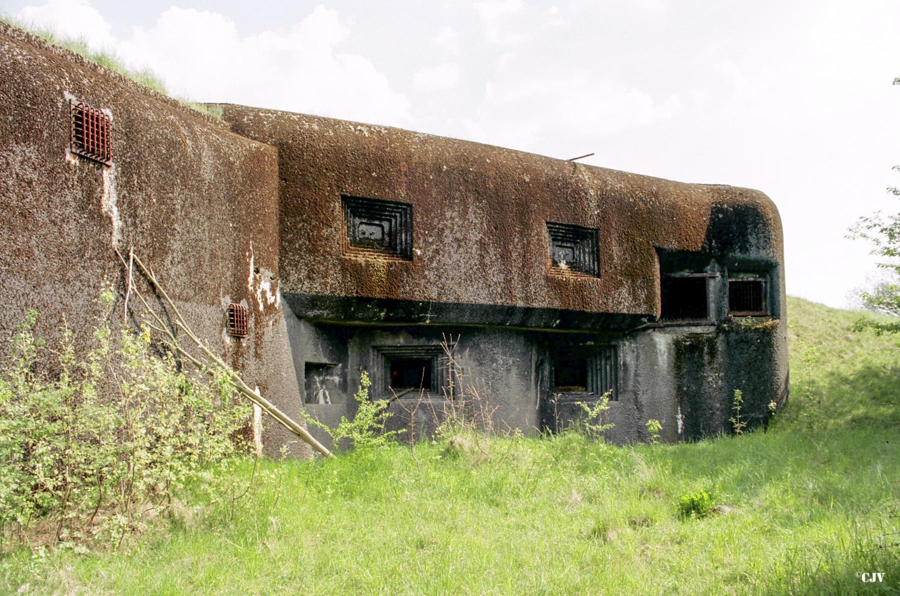 Ligne Maginot - ANZELING - A25 - (Ouvrage d'artillerie) - Bloc 9 - Lia VERMEULEN