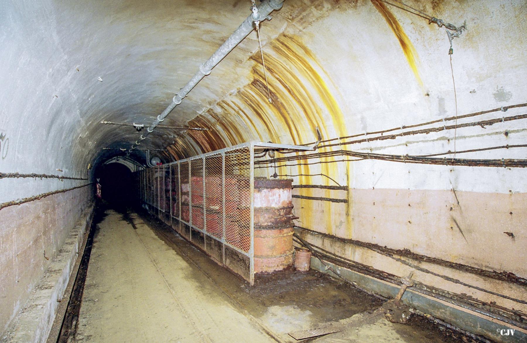 Ligne Maginot - ANZELING - A25 - (Ouvrage d'artillerie) - Les filtres de rechange - Lia VERMEULEN
